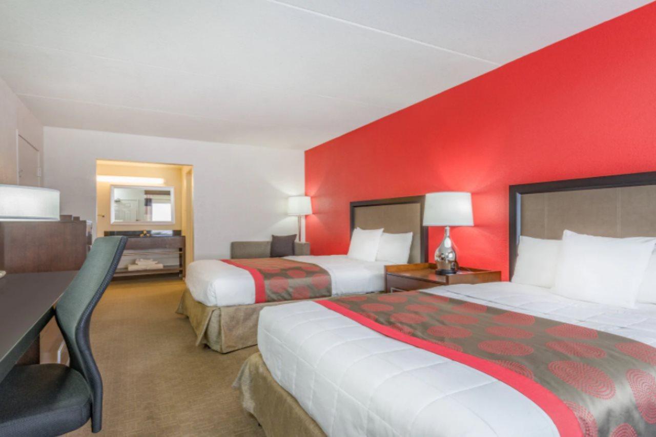 Ramada By Wyndham Albuquerque Airport Hotel Buitenkant foto