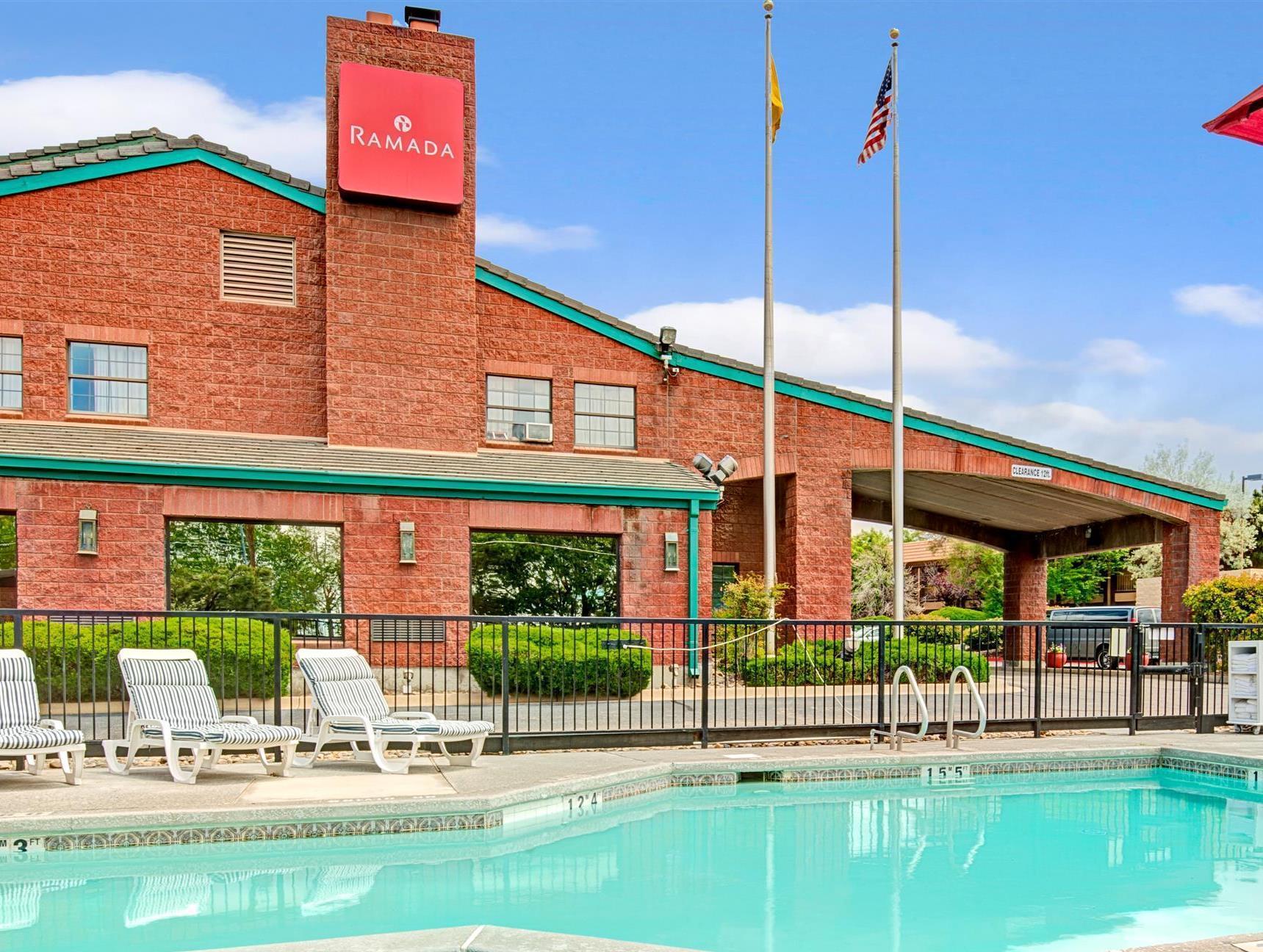 Ramada By Wyndham Albuquerque Airport Hotel Buitenkant foto