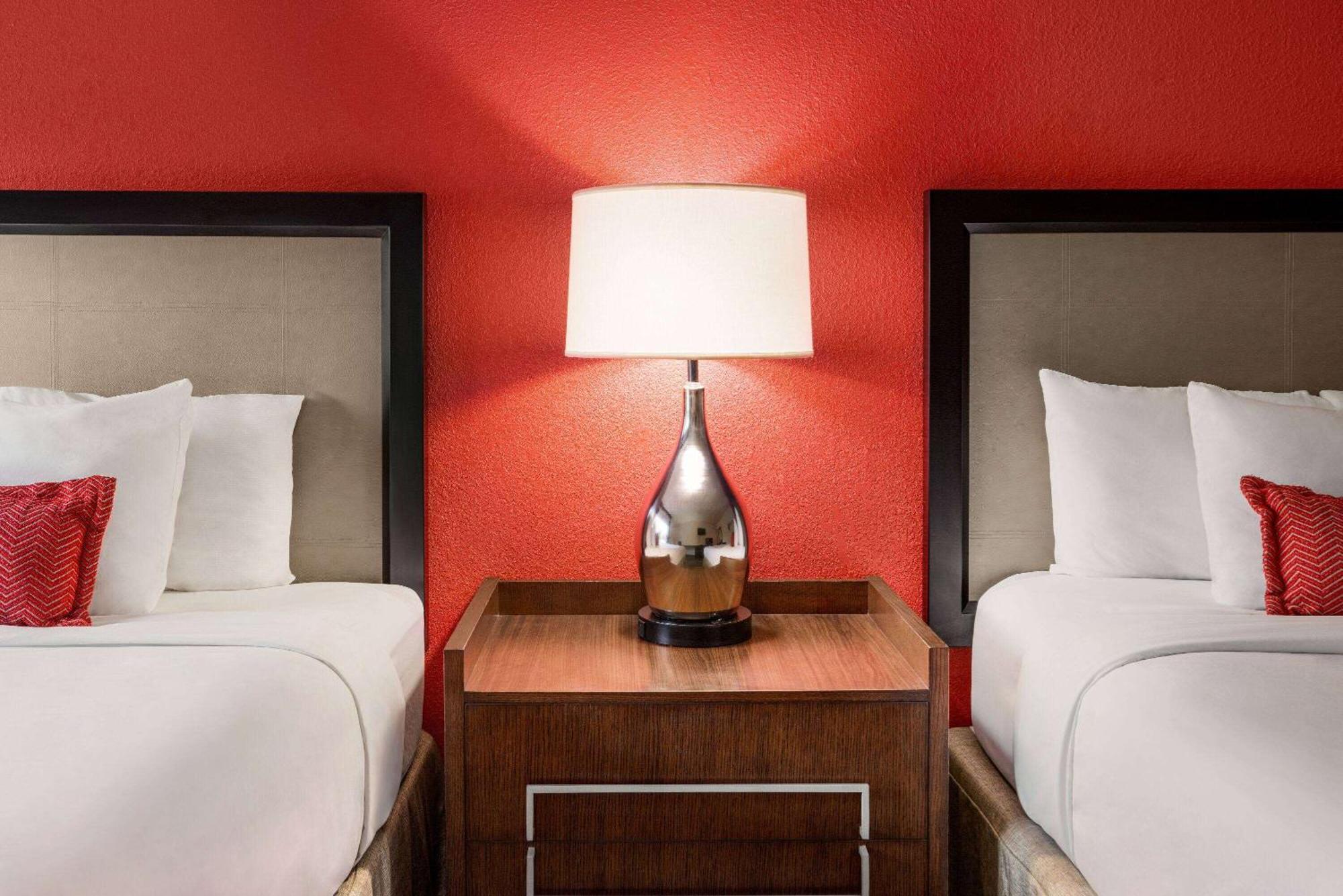 Ramada By Wyndham Albuquerque Airport Hotel Buitenkant foto