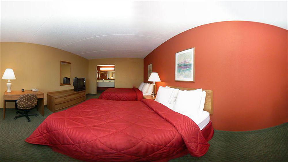 Ramada By Wyndham Albuquerque Airport Hotel Buitenkant foto